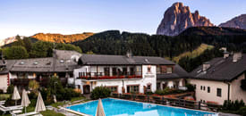 Vitalpina Hotel DOSSES Vitalpina Hotel DOSSES